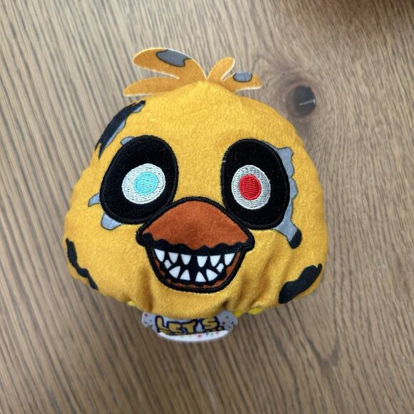 Funko Five Nights at Freddy’s FNAF Reversible Head 4” Plush Freddy, Chica, Foxy - Picture 10 of 15